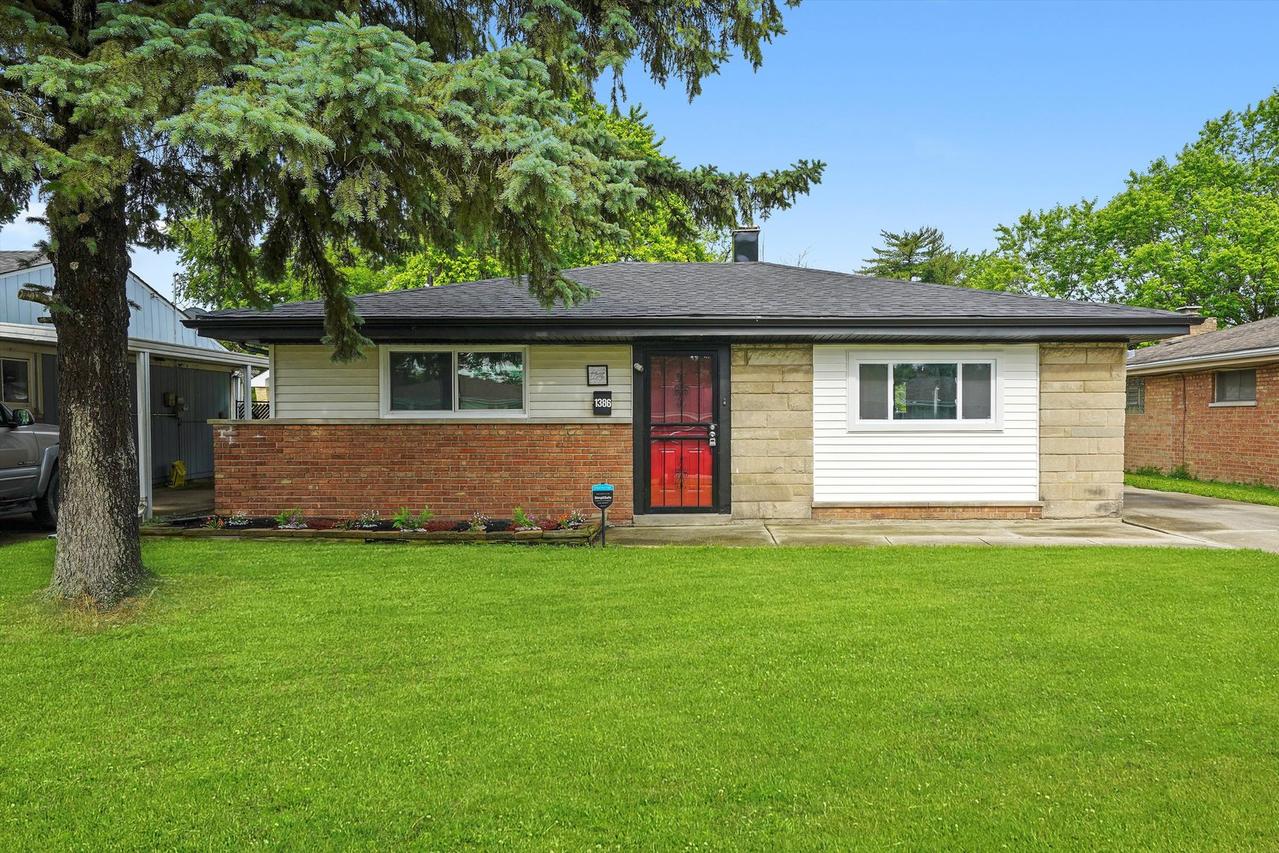 1386 Price Ave., Calumet City, IL 60409
