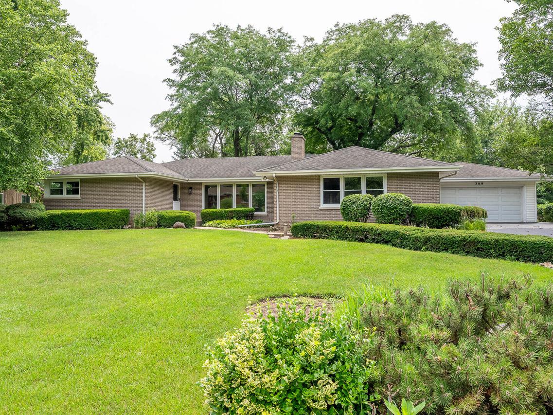 309 S Circle Dr., Palatine, IL 60067