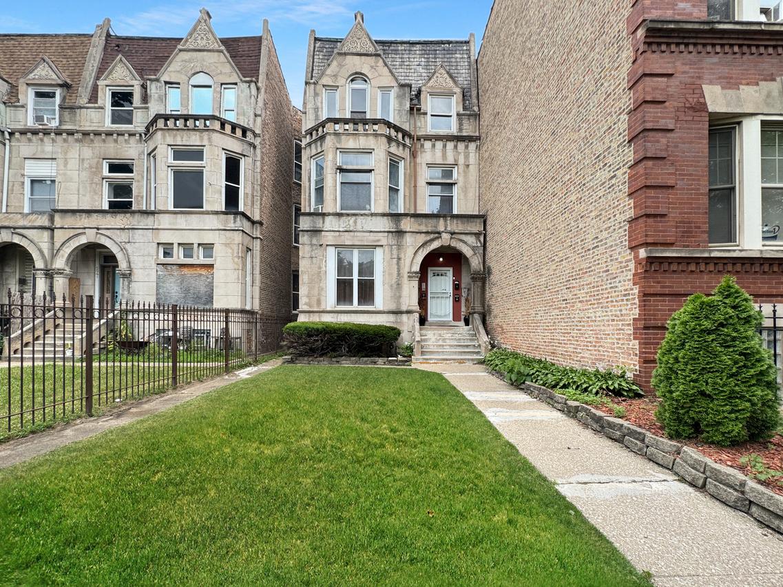 5943 S Indiana Ave., Chicago, IL 60637