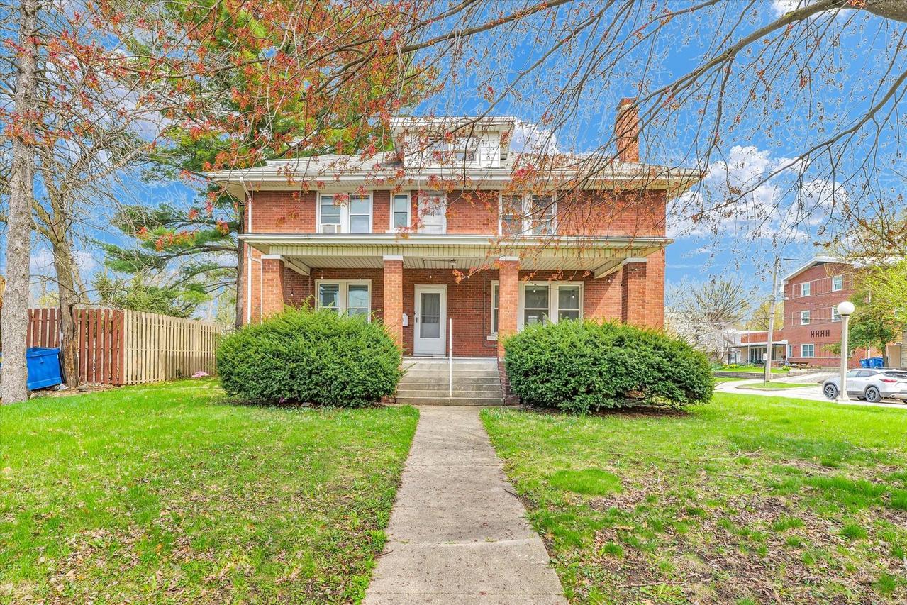 1008 S Lincoln Ave., Urbana, IL 61801