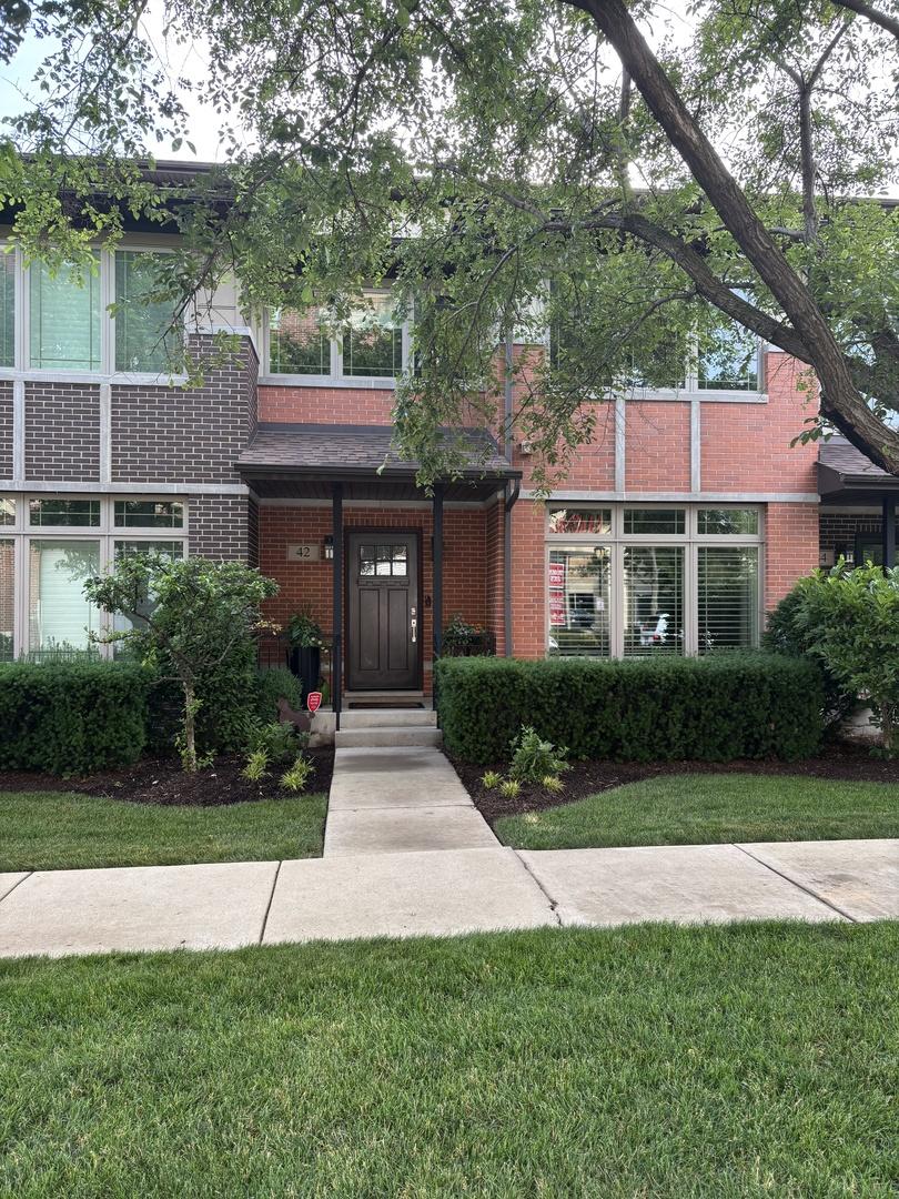 42 Meacham Ave., Park Ridge, IL 60068