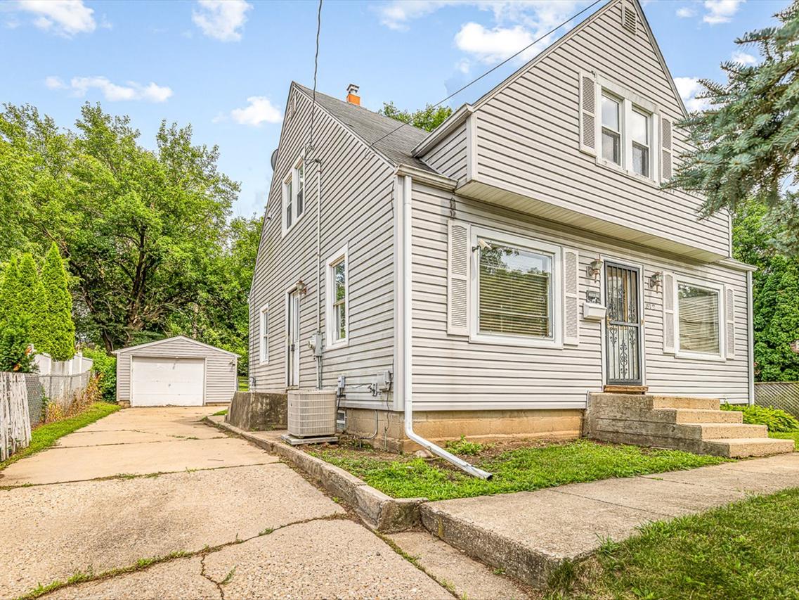 812 Jordan Pl., Rockford, IL 61108