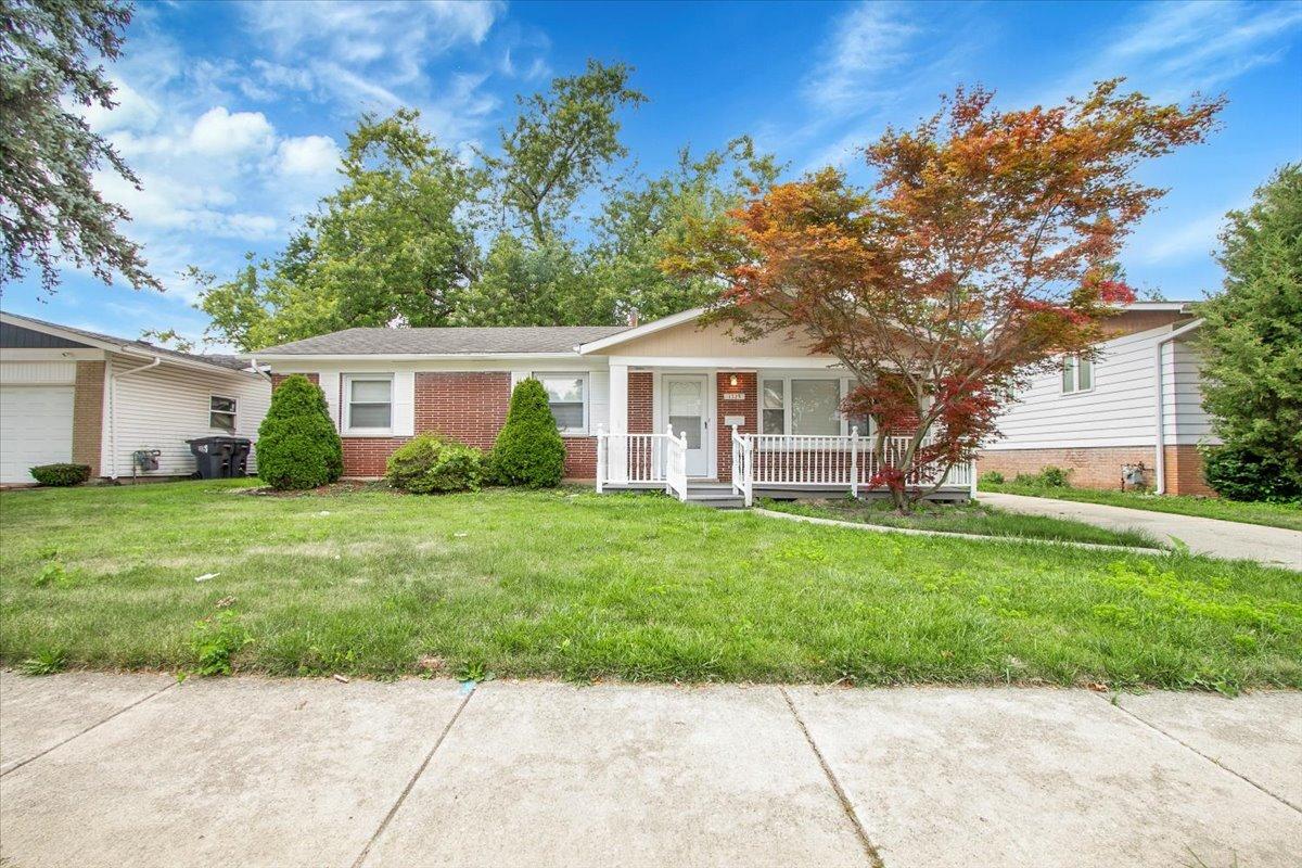 1225 King Dr., South Holland, IL 60473