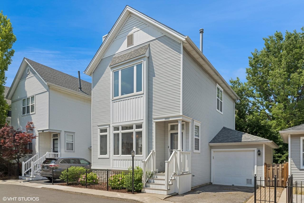 2845 N Wolcott Ave. #F, Chicago, IL 60657