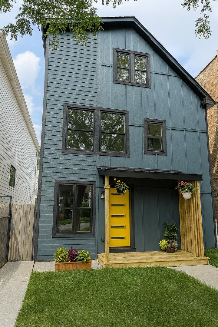4250 N Whipple St., Chicago, IL 60618