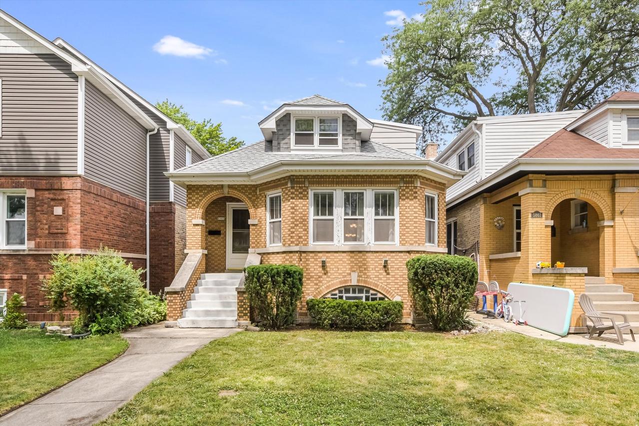 5865 N Manton Ave., Chicago, IL 60646