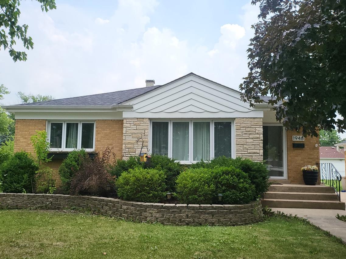 1948 Boeger Ave., Westchester, IL 60154