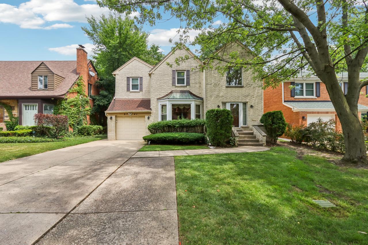 6741 N Ramona Ave., Lincolnwood, IL 60712