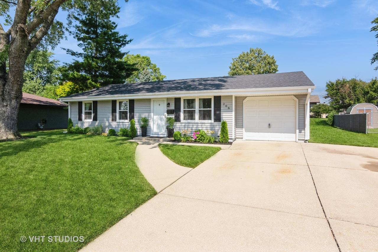 206 W Hartford Dr., Schaumburg, IL 60193