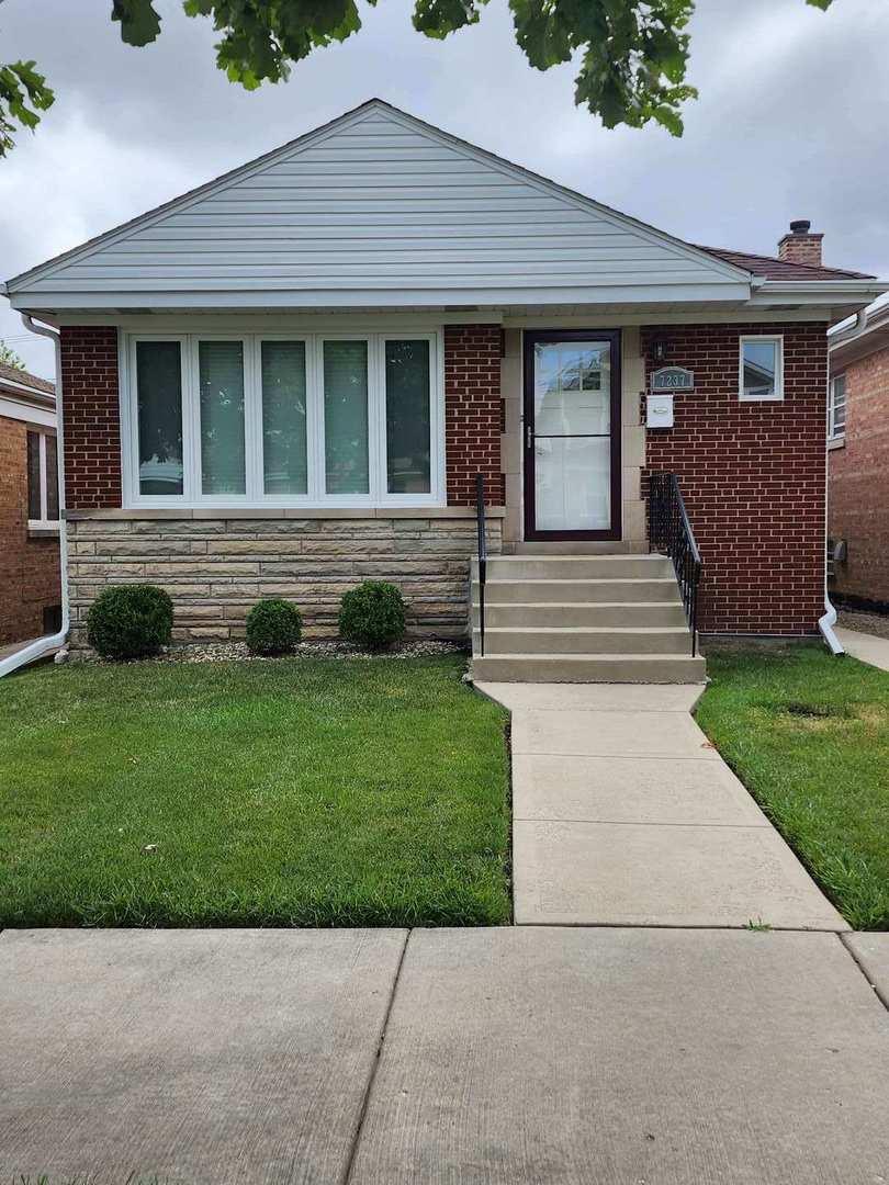 7237 N Oriole Ave., Chicago, IL 60631