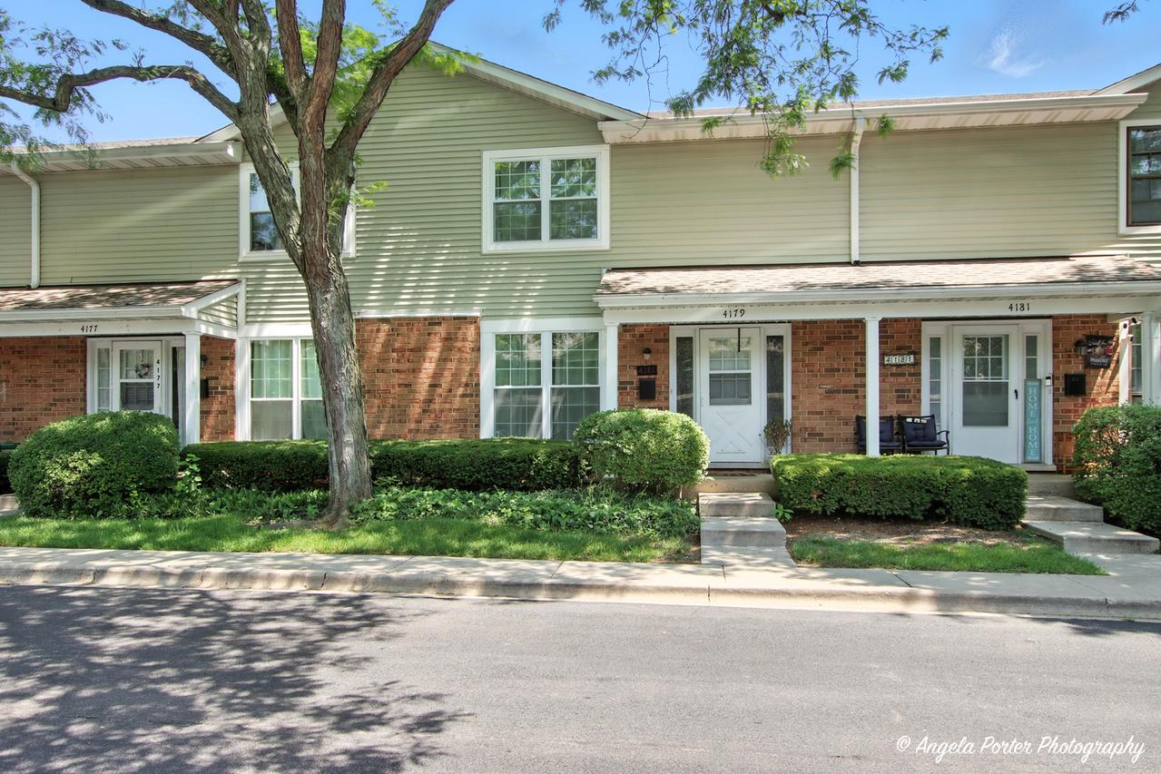 4179 Brentwood Ln., Waukegan, IL 60087