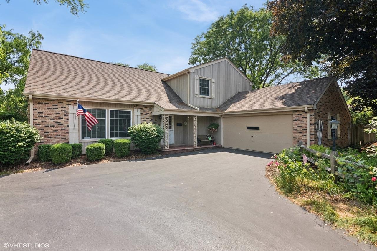 1615 E Miner St., Arlington Heights, IL 60004