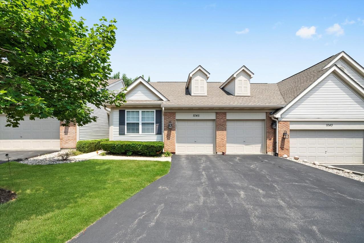 1045 Fairway Dr., Fox Lake, IL 60020