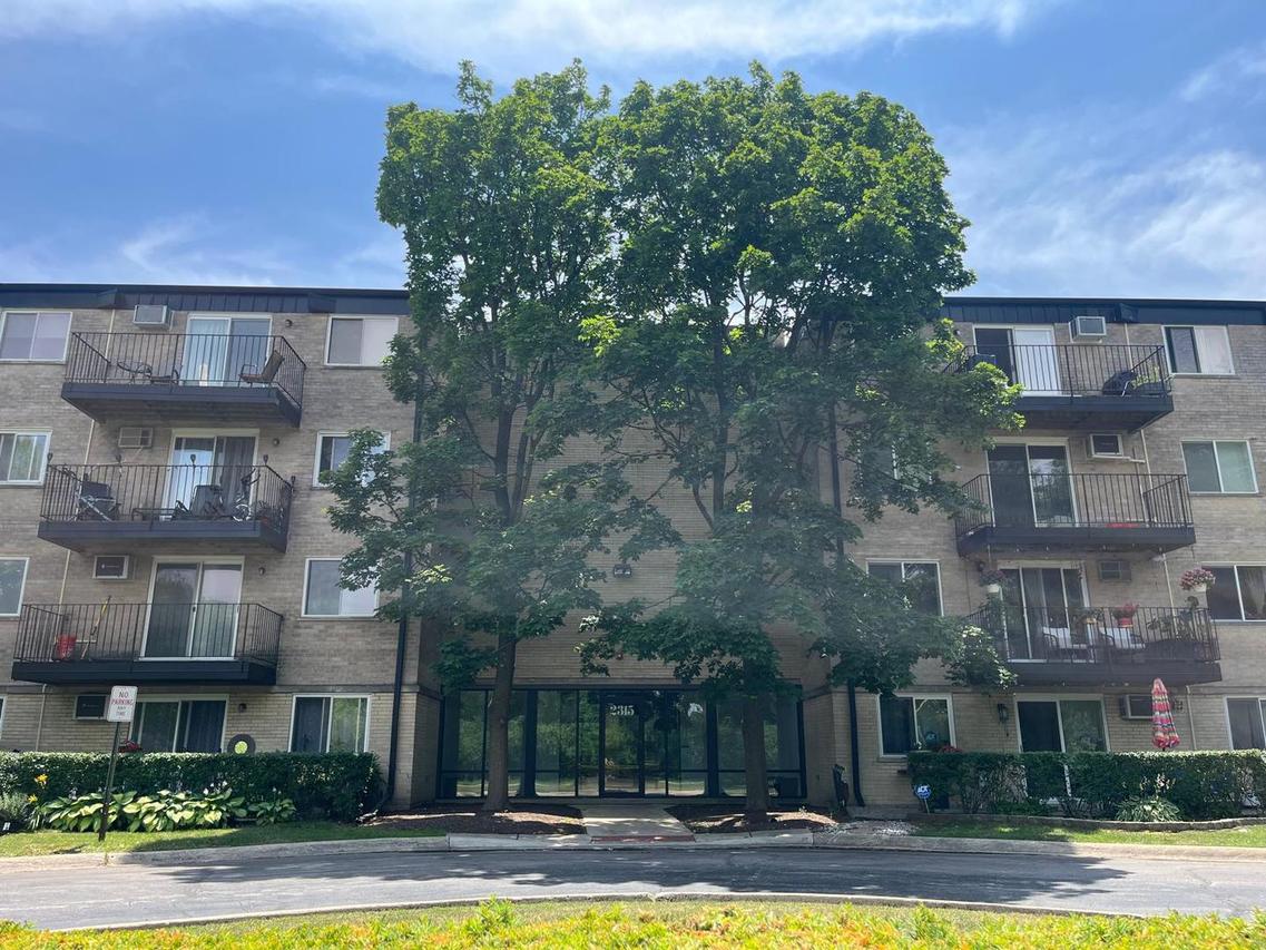 2315 E Olive St. #3G, Arlington Heights, IL 60004