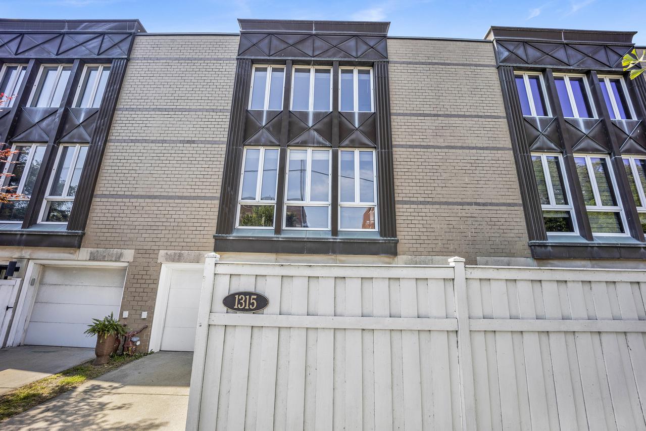 1315 W Webster Ave., Chicago, IL 60614