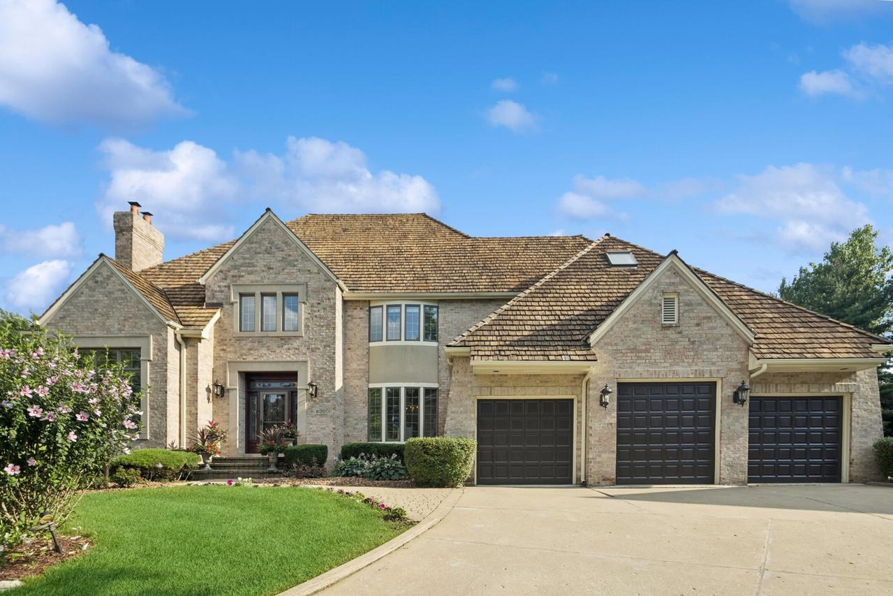 8120 Woodside Ln., Burr Ridge, IL 60527