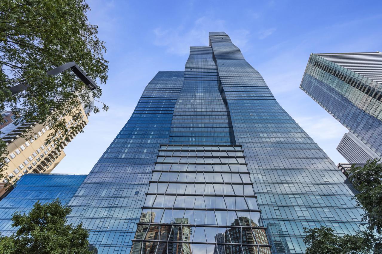 363 E Wacker Dr. #2503, Chicago, IL 60601