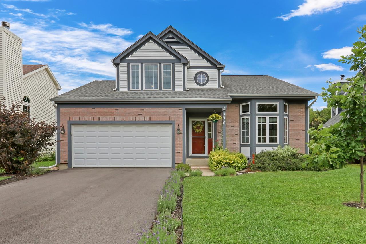 330 Dorchester Ln., Grayslake, IL 60030