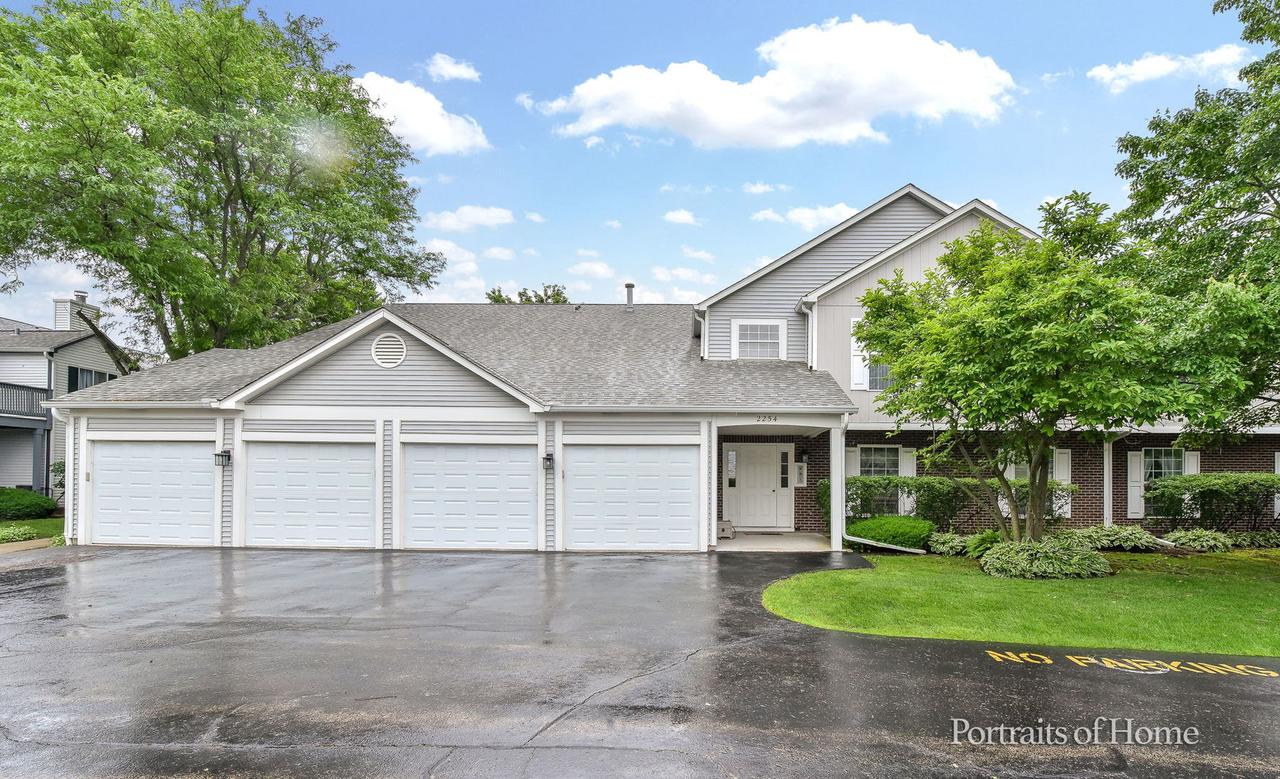 2254 Petworth Ct. #202D, Naperville, IL 60565