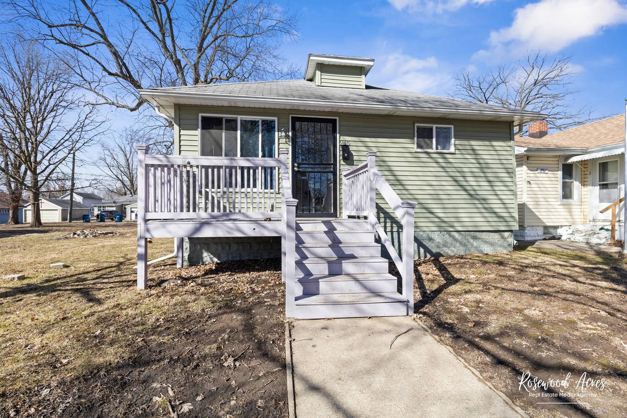 245 N 6th Ave., Kankakee, IL 60901