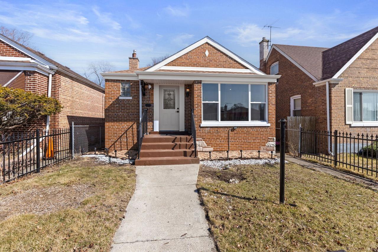 9817 S Ellis Ave., Chicago, IL 60628
