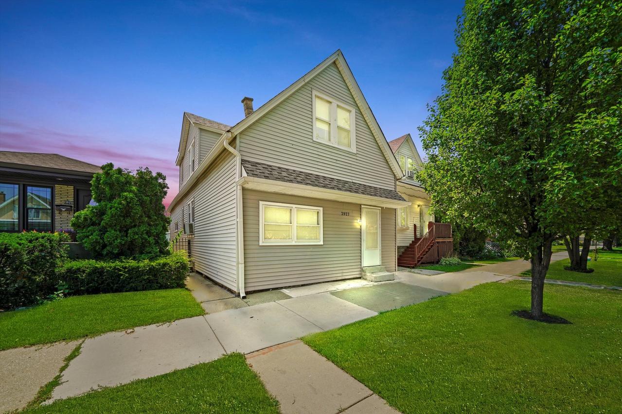 3927 W 56th St., Chicago, IL 60629