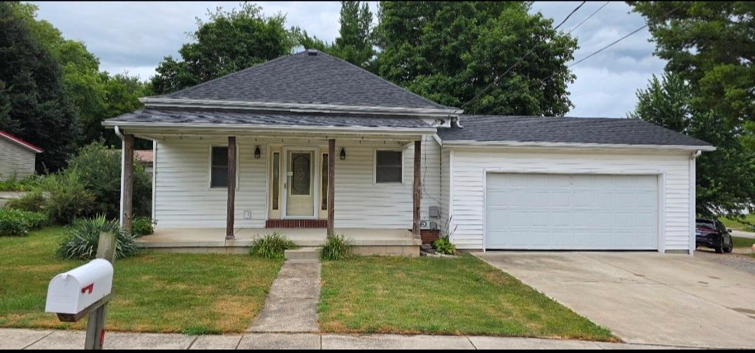 402 N Joselyn St., Heyworth, IL 61745
