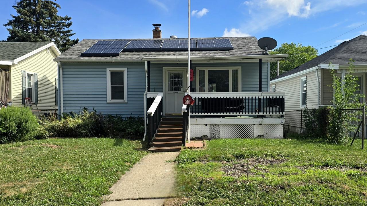 452 E Broadway St., Bradley, IL 60915