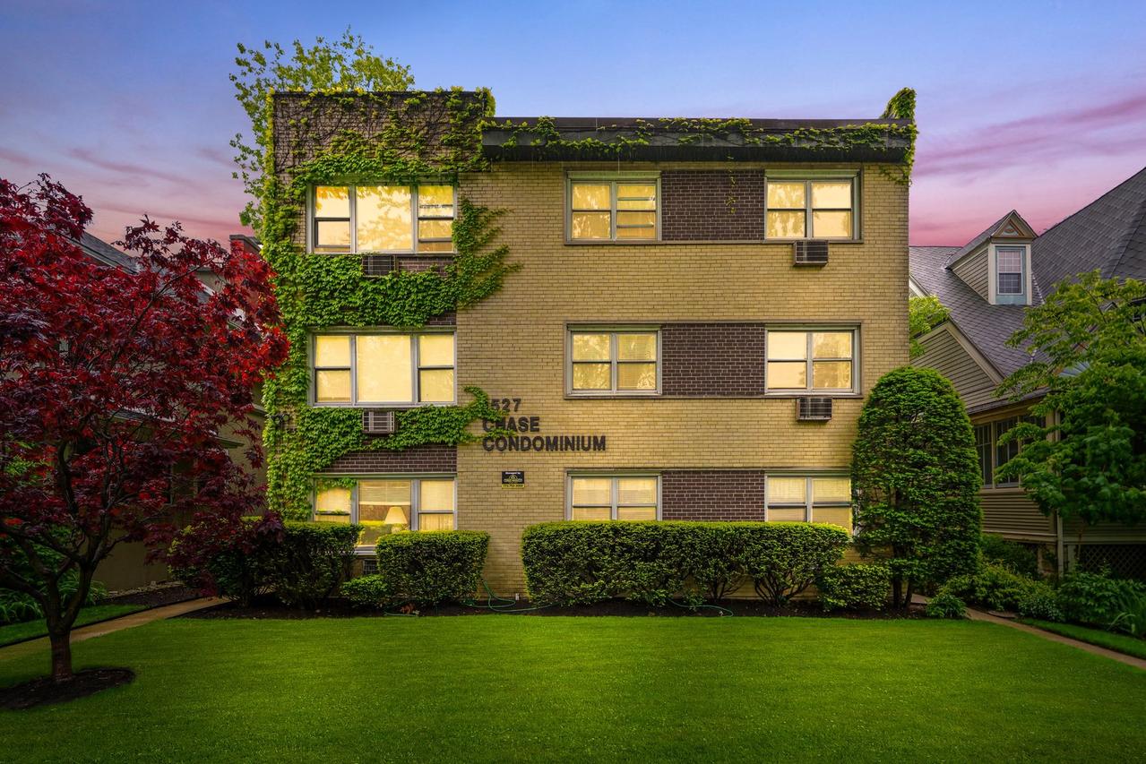 1527 W Chase Ave. #3A, Chicago, IL 60626