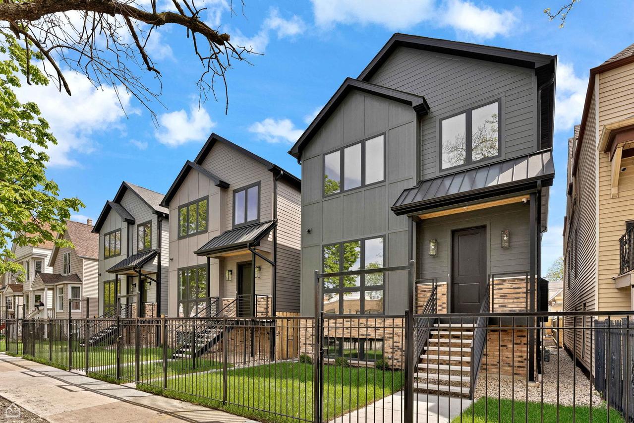 3903 N Drake Ave., Chicago, IL 60618