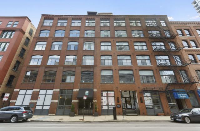 215 W Illinois St. #4C, Chicago, IL 60654