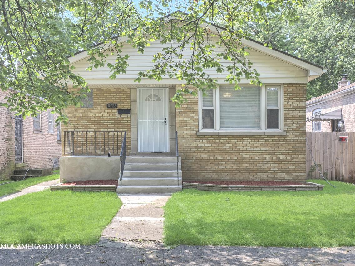 8128 S Dobson Ave., Chicago, IL 60619