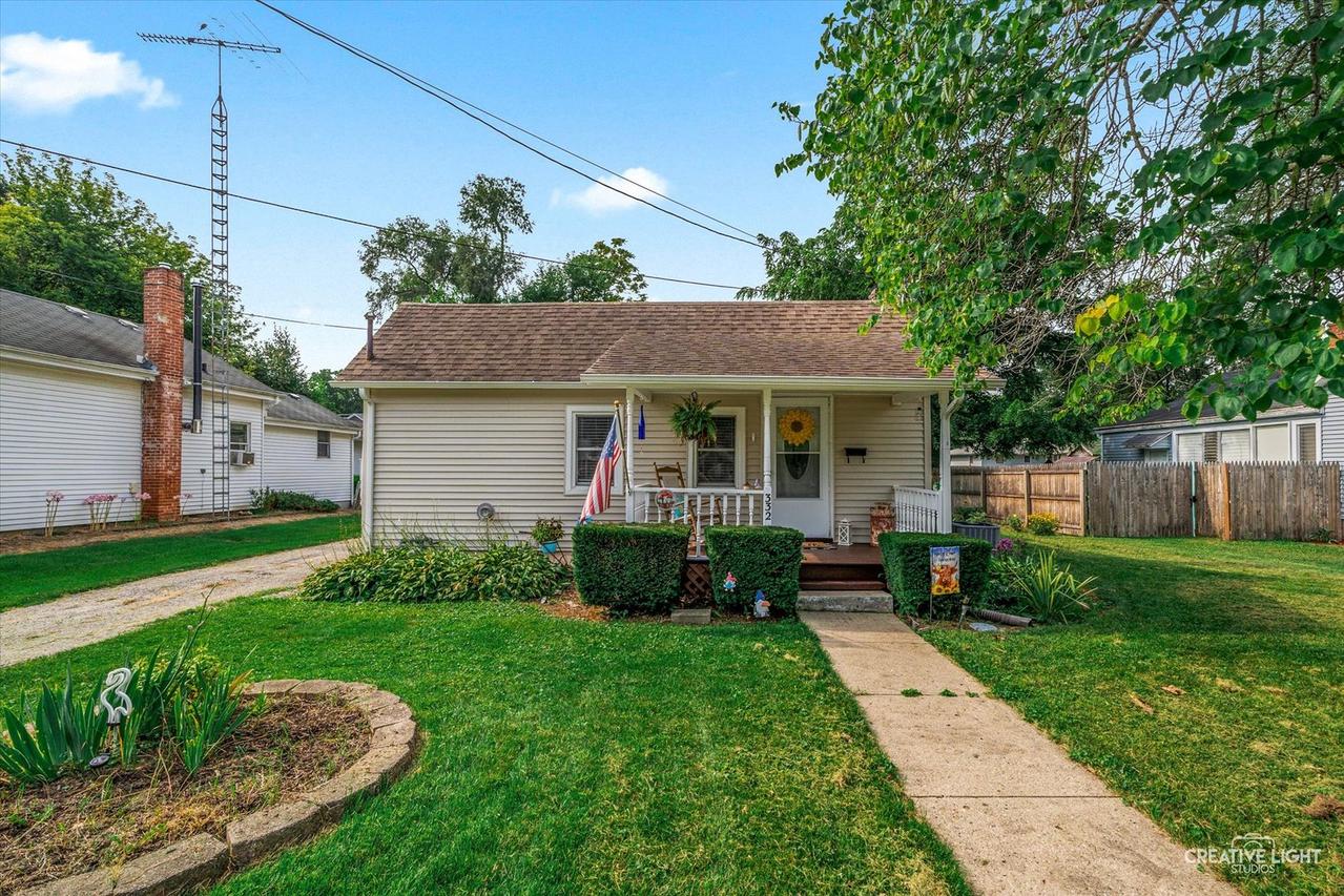 332 W 1st St., Sandwich, IL 60548