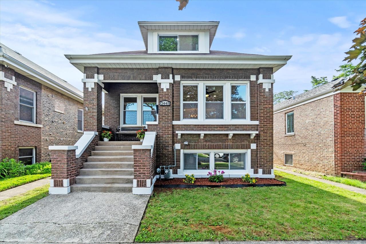 2445 Highland Ave., Berwyn, IL 60402