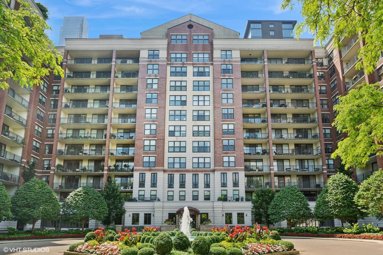 55 W Delaware Pl. #1008, Chicago, IL 60610