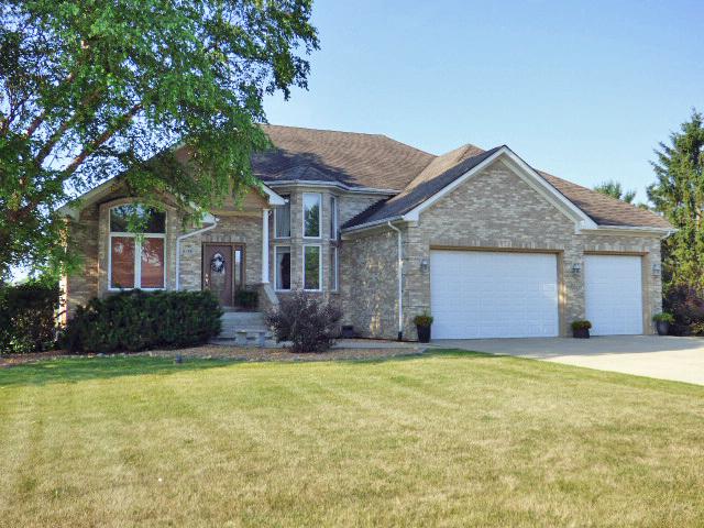 41W951 Hunters Hill Dr., St. Charles, IL 60175