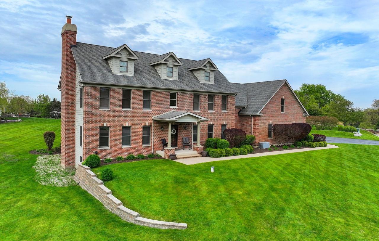 575 Hidden Creek Dr., Antioch, IL 60002