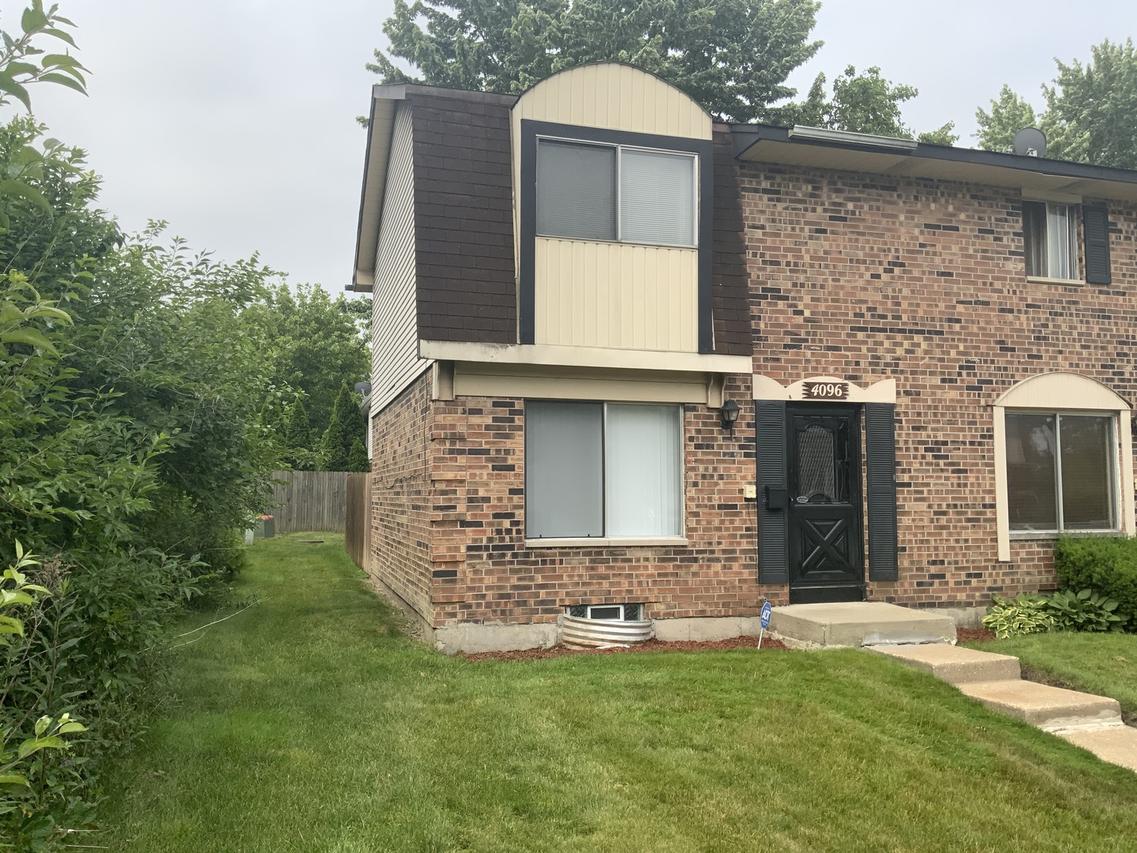 4096 Appleby Ln., Richton Park, IL 60471