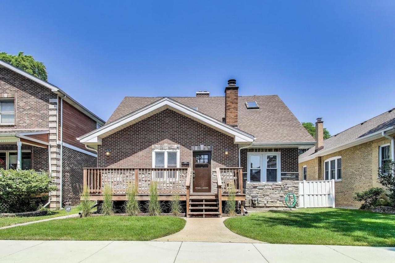 5921 N Navarre Ave., Chicago, IL 60631