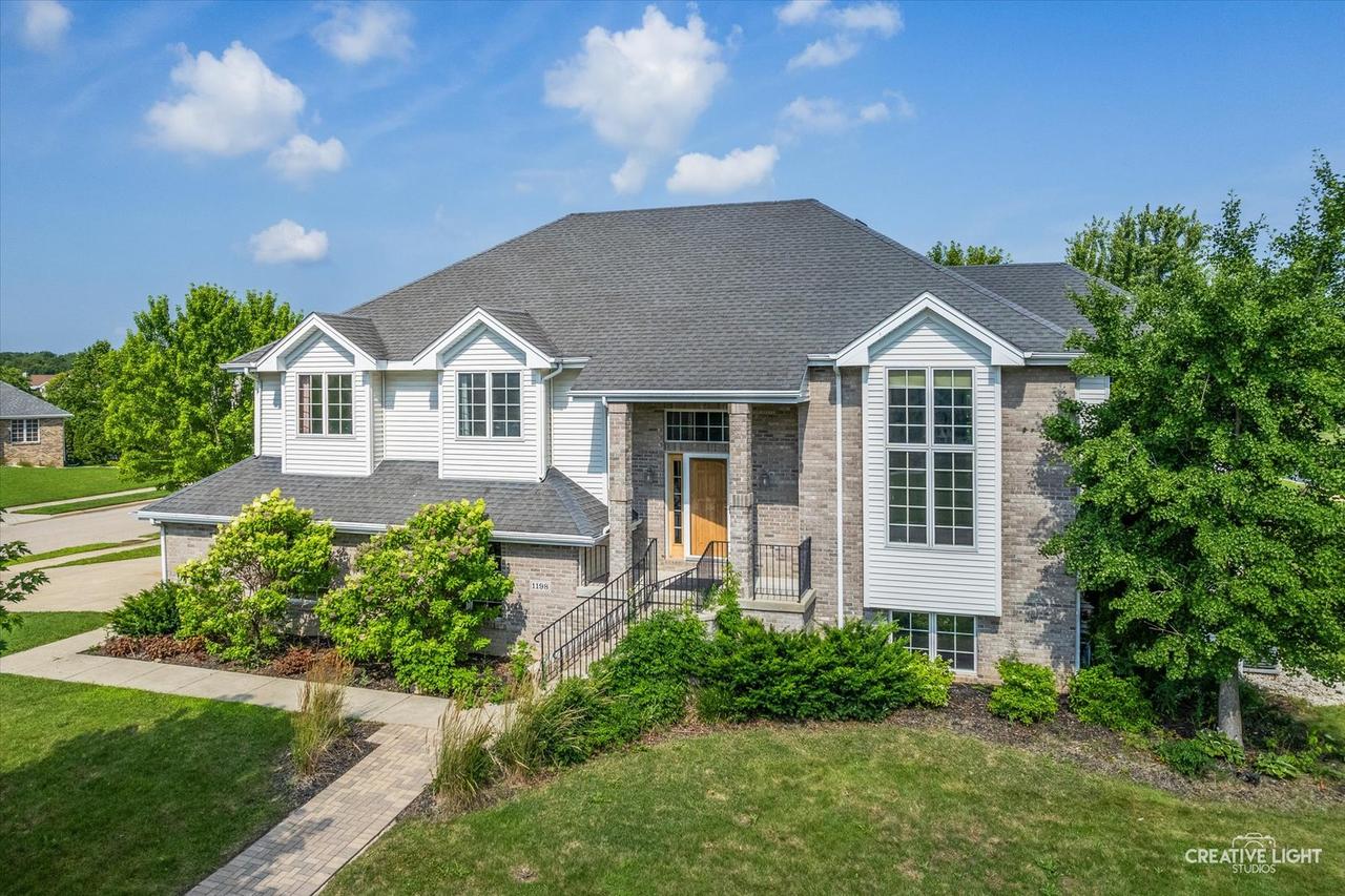 1198 Key West Dr., Rockford, IL 61103