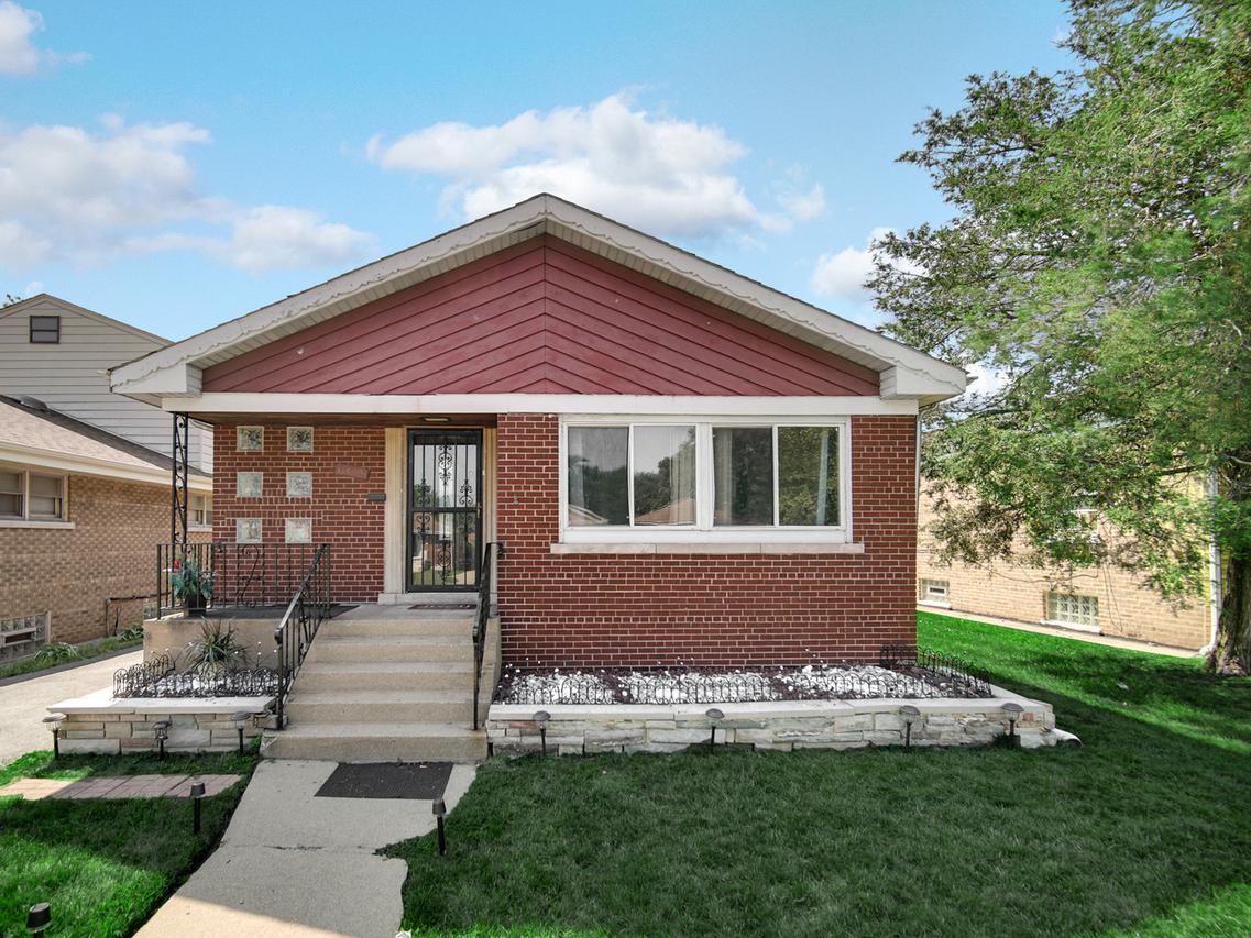 12604 S Yale Ave., Chicago, IL 60628
