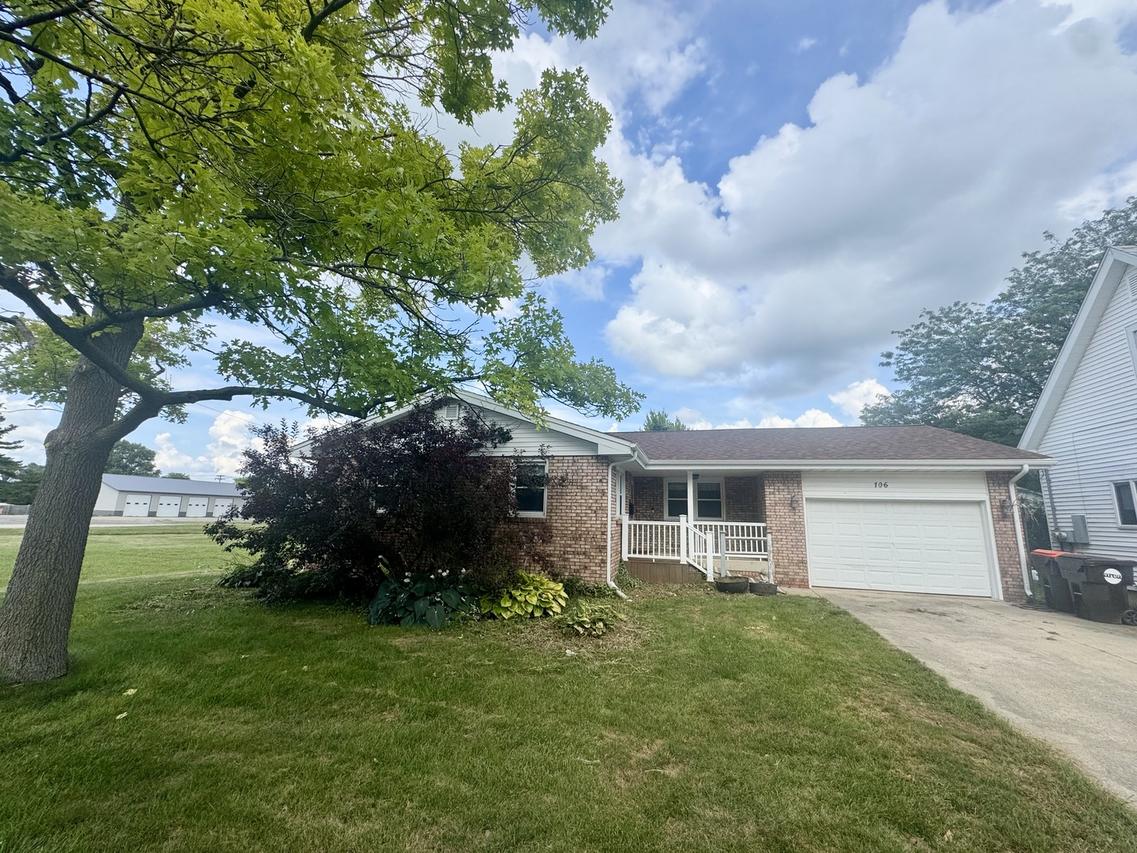 106 S Buck St., Leroy, IL 61752