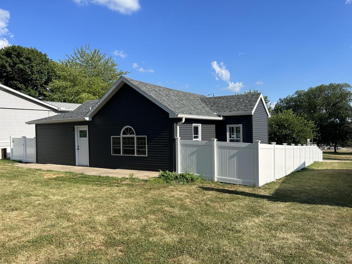 109 W Iowa St., Spring Valley, IL 61362