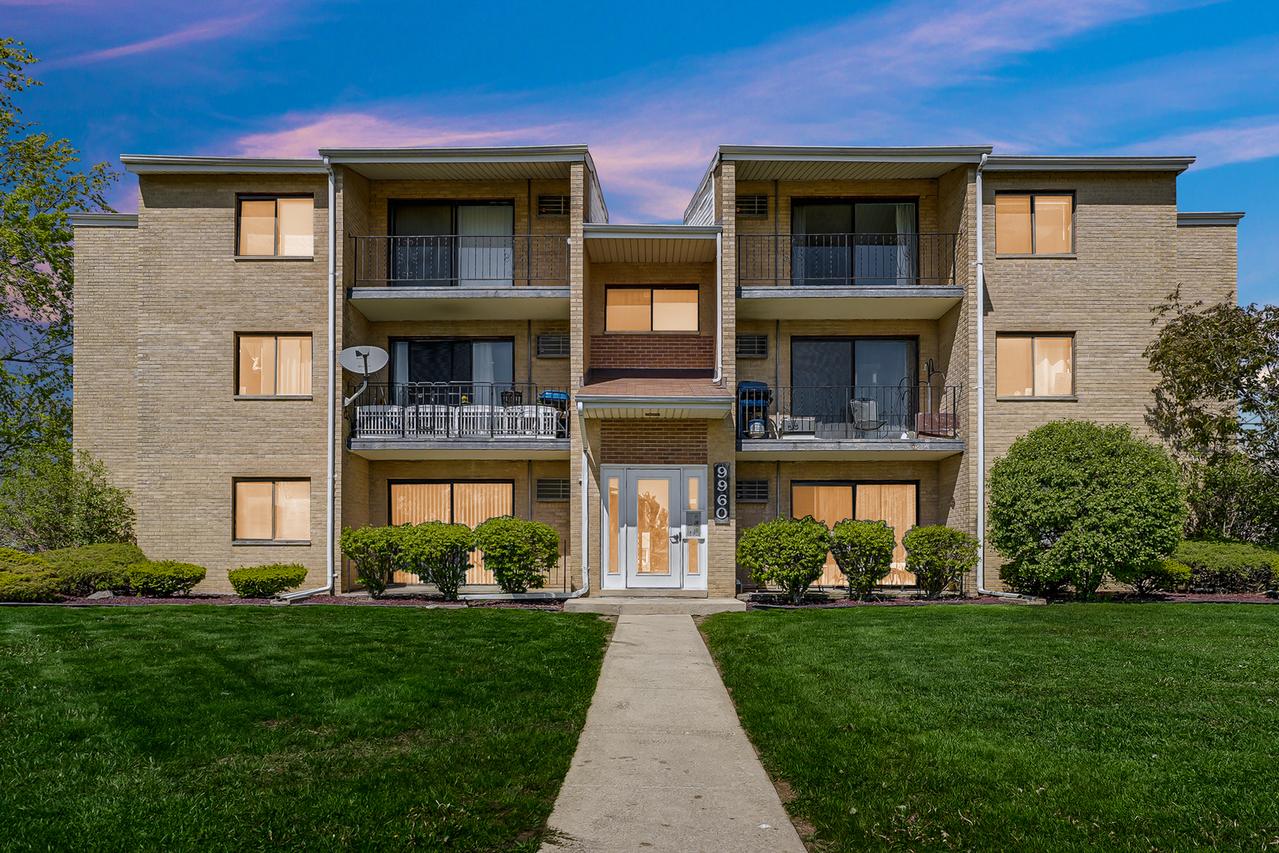 9960 Franchesca Ct. #2C, Orland Park, IL 60462