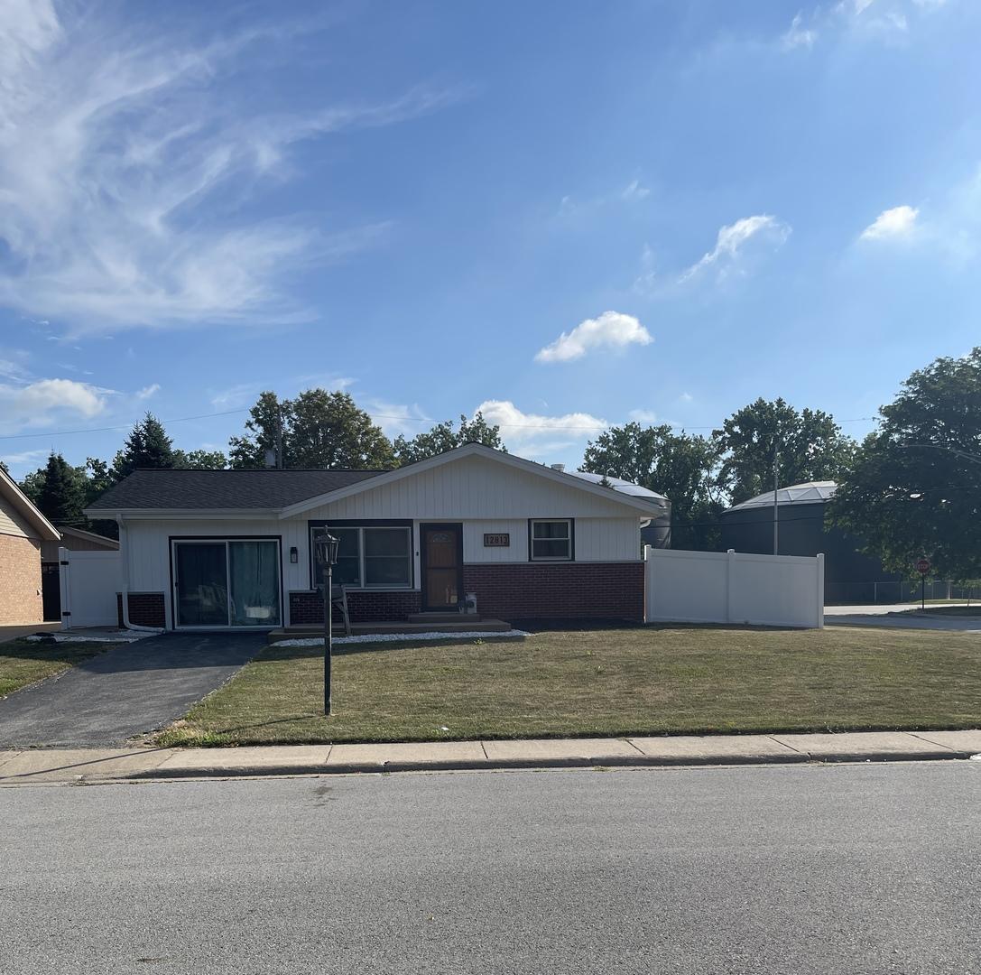 12813 E Playfield Dr., Crestwood, IL 60418