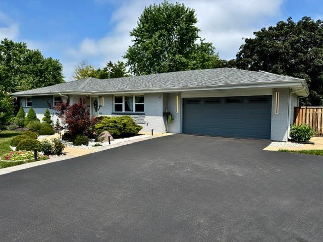 1211 Highland Dr., Prospect Heights, IL 60070