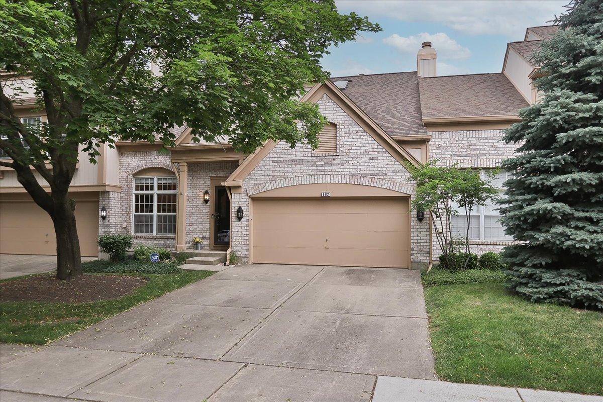 602 Cherbourg Dr., Buffalo Grove, IL 60089