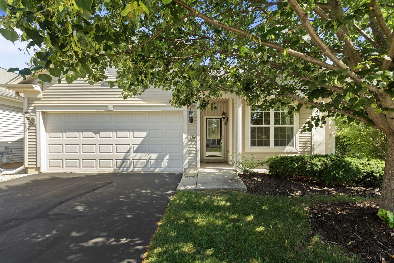 14300 Sundance Dr., Huntley, IL 60142