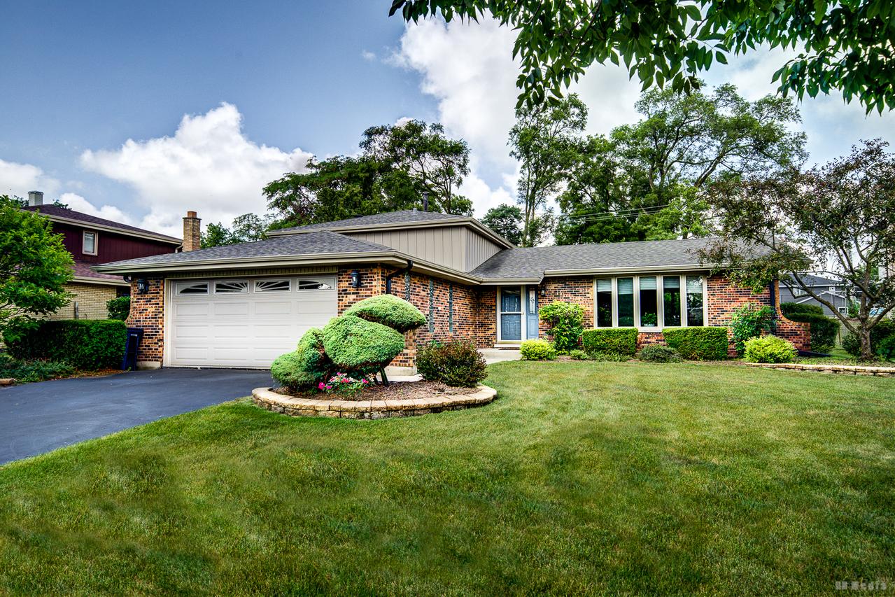 13520 Idlewild Dr., Orland Park, IL 60462