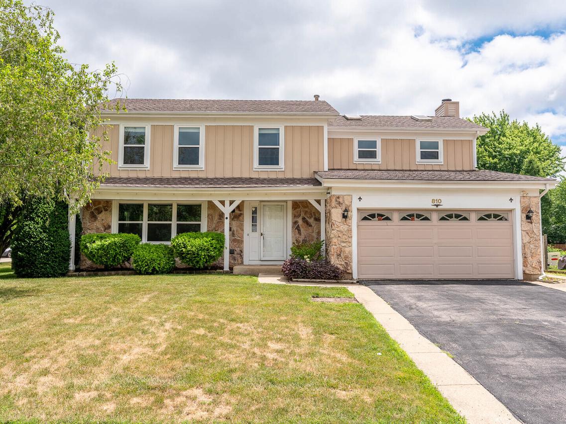 810 Fox Run Ln., Algonquin, IL 60102